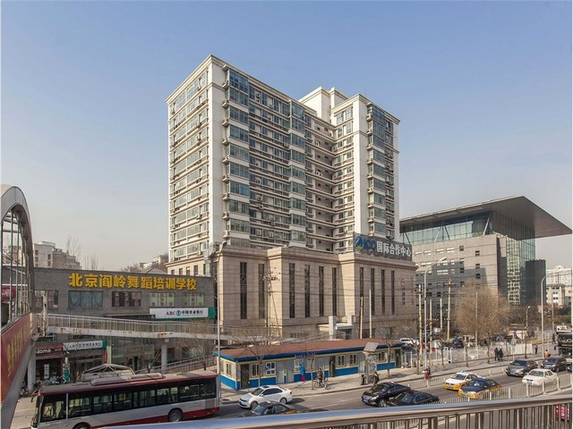 广东垂直天棚帘图片